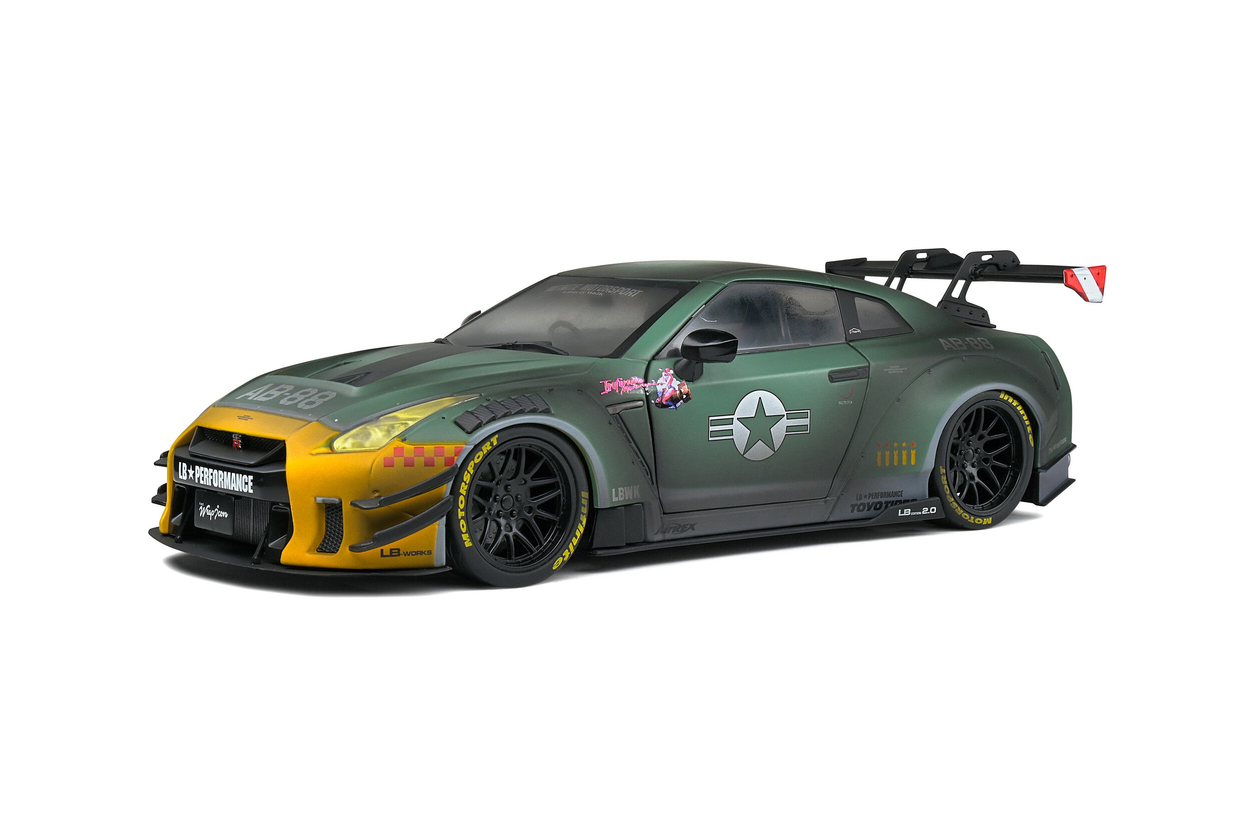 SOLIDO 1:18 2022 Nissan GT-R (R35) LB Walk Body Kit 2 Army