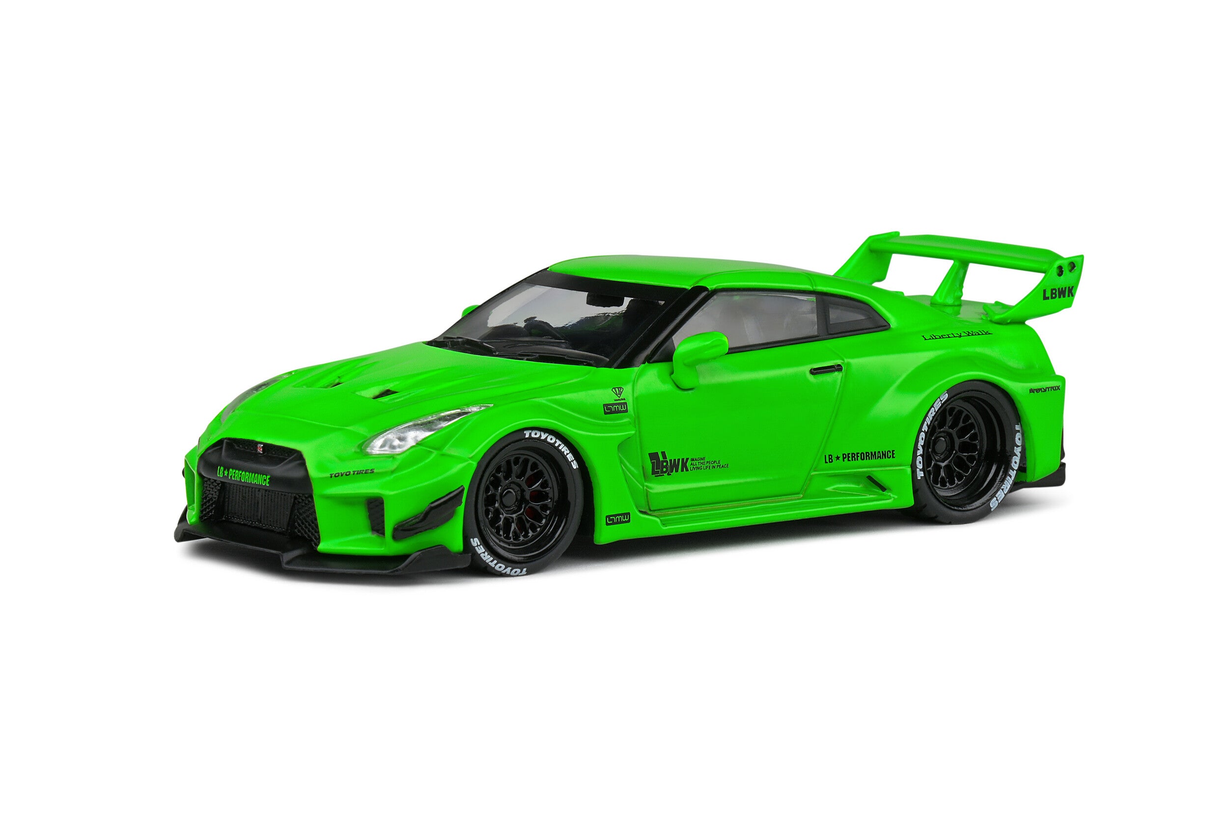 Solido 1:43 Nissan GT-R (R35) LB Work Silhouette – Acid Green