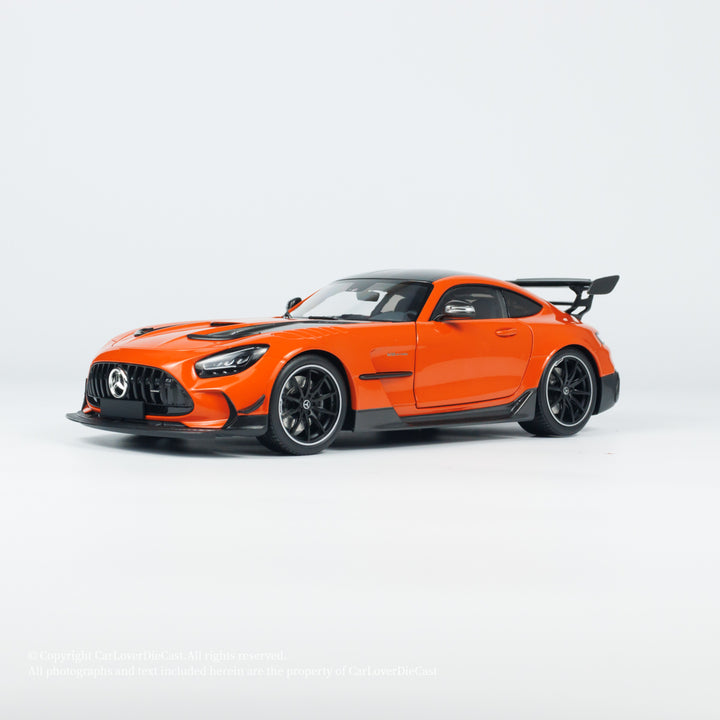 MINICHAMPS 1:18 MERCEDES-AMG GT BLACK SERIES 2021 ORANGE 113032026