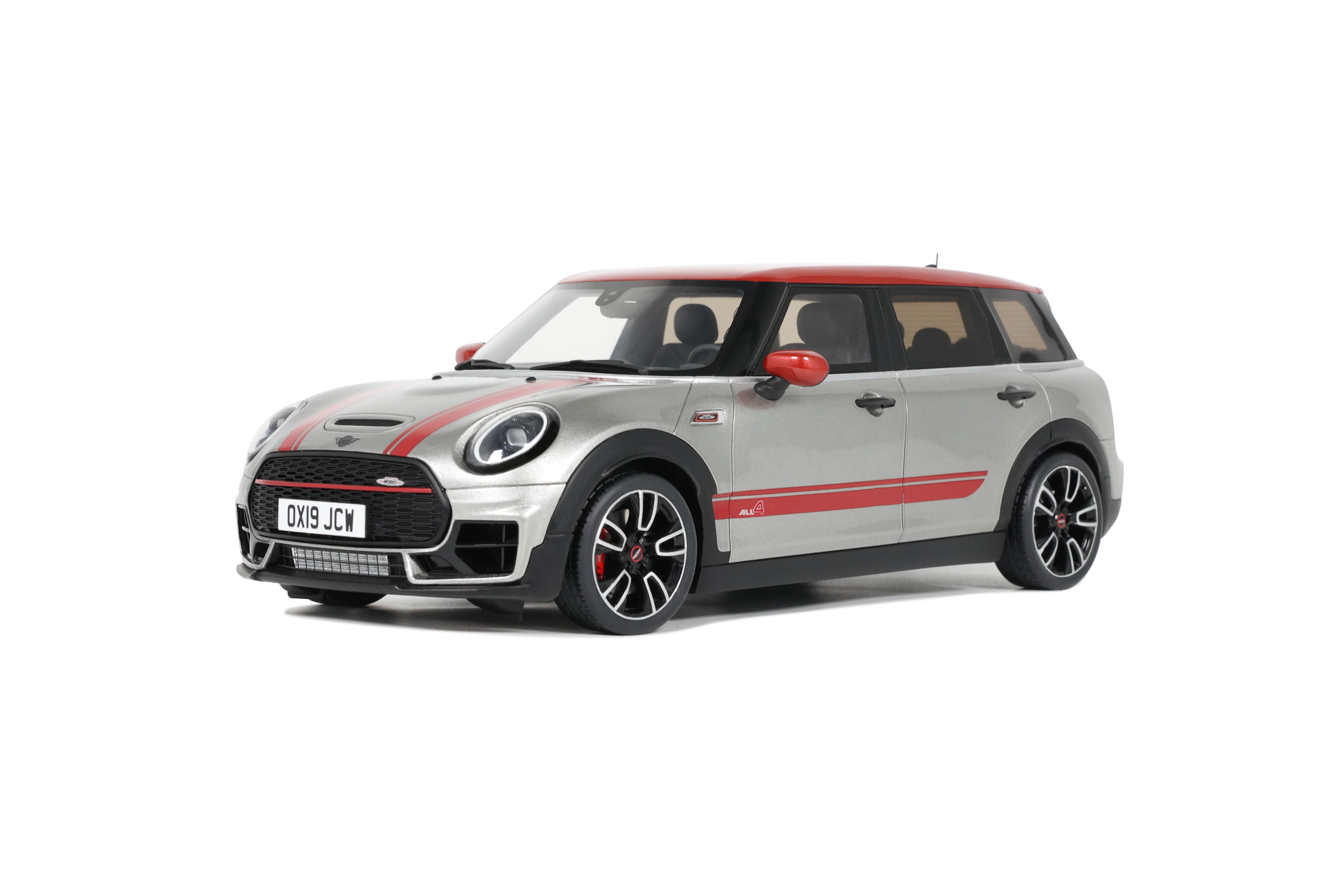 OttoMobile 1:18 MINI CLUBMAN (F54) JCW MELTING SILVER III 2021