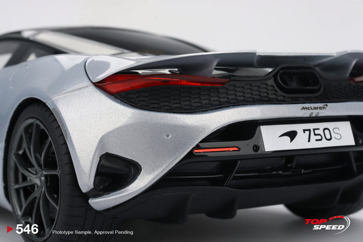 Topspeed 1:18 McLaren 750S Ice Silver TS0546