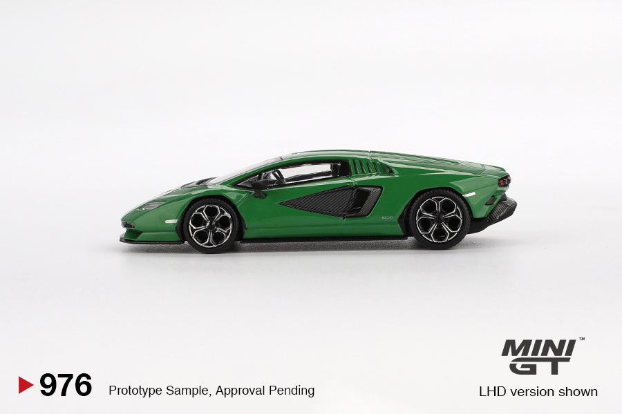 MINIGT 1:64 Lamborghini Countach LPI 800-4 Verde Medio MGT00976