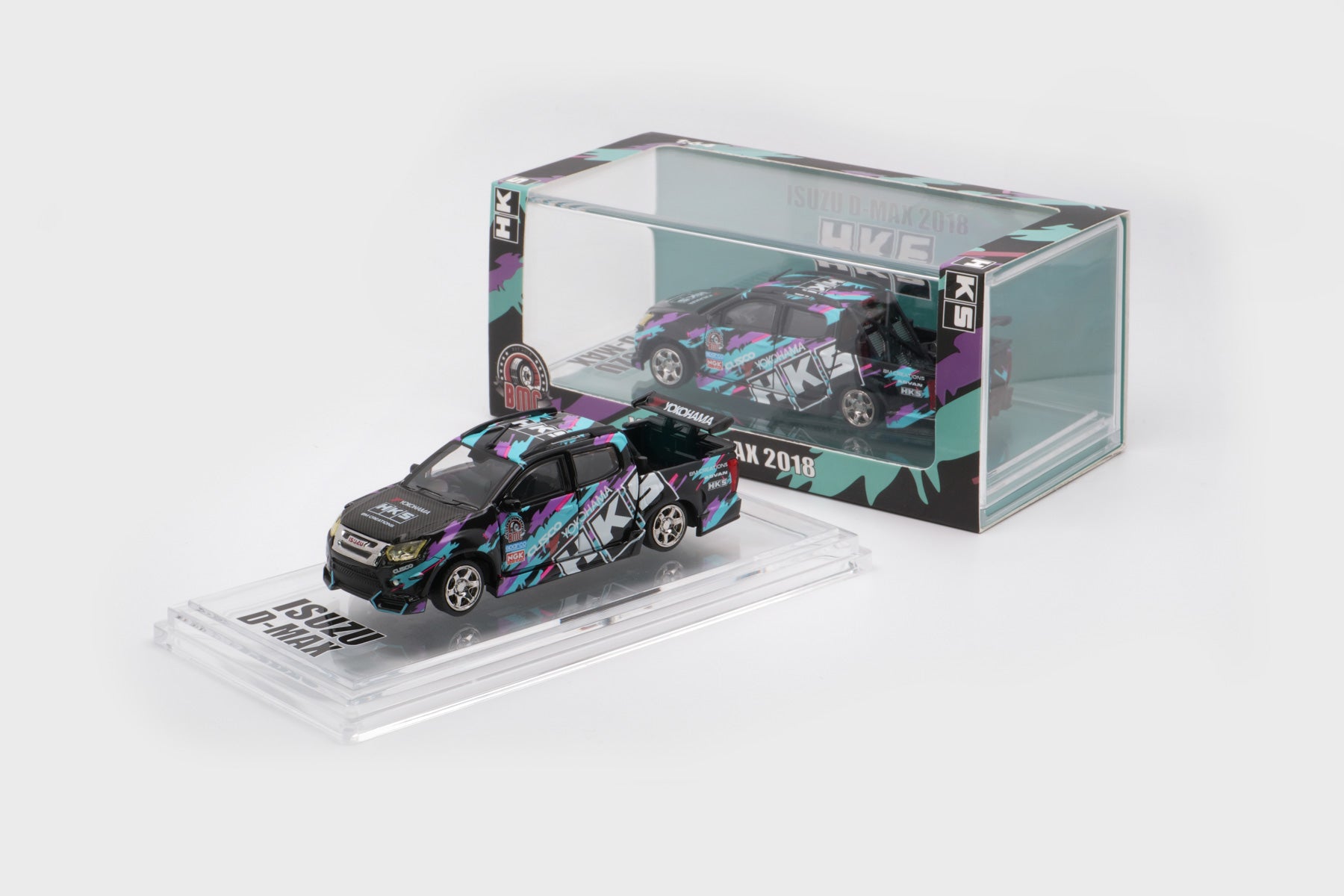 Preorder] BM Creation 1:64 Isuzu D-Max 2018 - Low Rider HKS -RHD