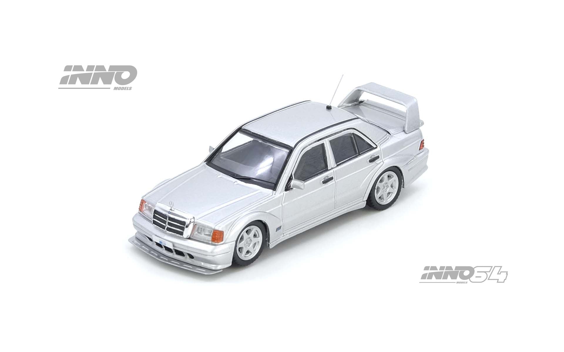 Preorder] Inno64 1:64 MERCEDES BENZ 190E Silver IN64-190E-SIL