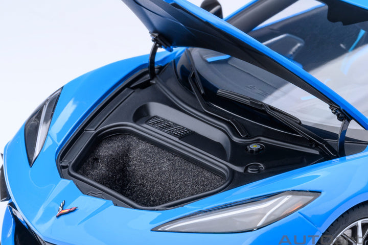 AUTOart 1:18 Chevrolet Corvette C8 Stingray Z51 in Rapid Blue 71281