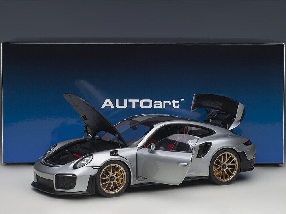 AUTOart 1:18 PORSCHE 911 (991.2) GT2 RS WEISSACH PACKAGE (GT