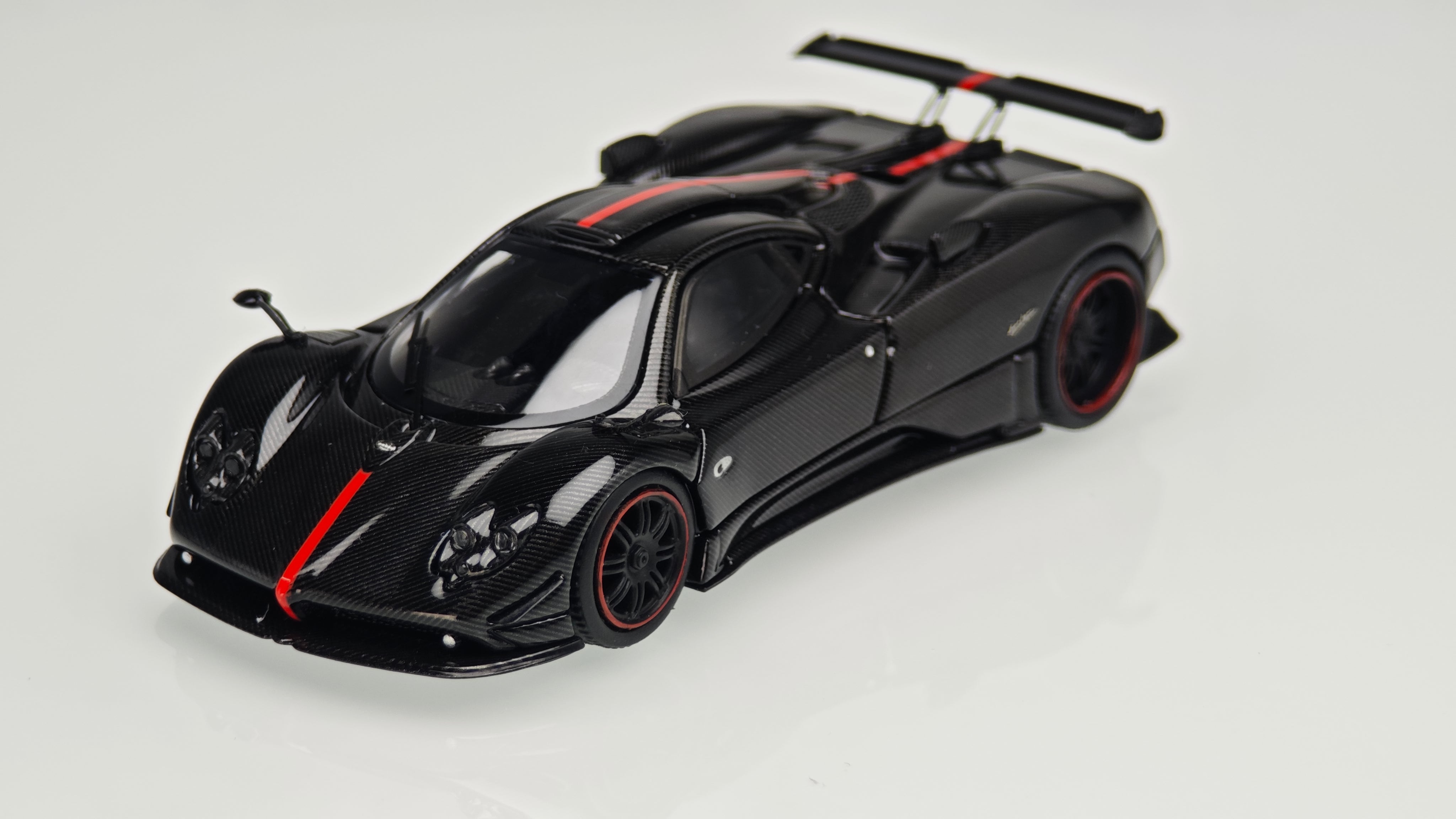 Fiberrun Model 1:64 Pagani Zonda Cinque - Full Carbon – Horizon