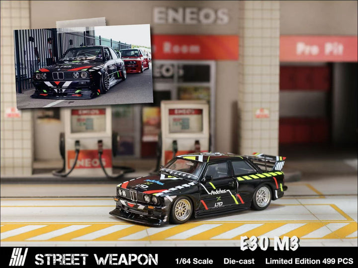 Street Weapon 1:64 BMW LTO E30 M3 Peaches And Benz W140 S600 Black Grey (2 Versions)