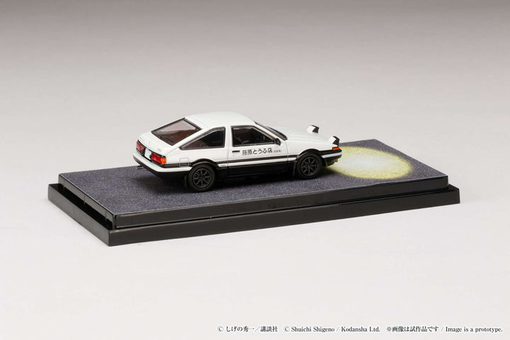 Hobby Japan 1:64 Toyota SPRINTER TRUENO GT APEX (AE86) / INITIAL D Engine Mounted Model with Wataru Akiyama