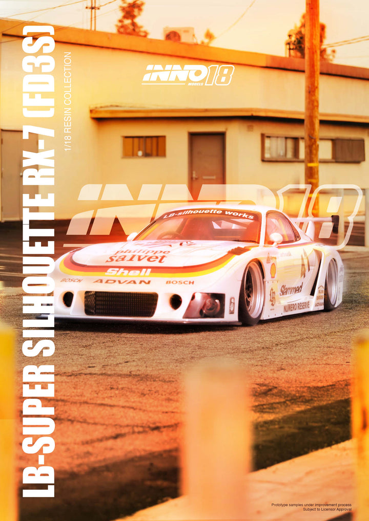 Inno18 1:18 Mazda RX7 (FD3S) LB-SUPER SILHOUETTE WHITE IN18-LBWKRX7-02