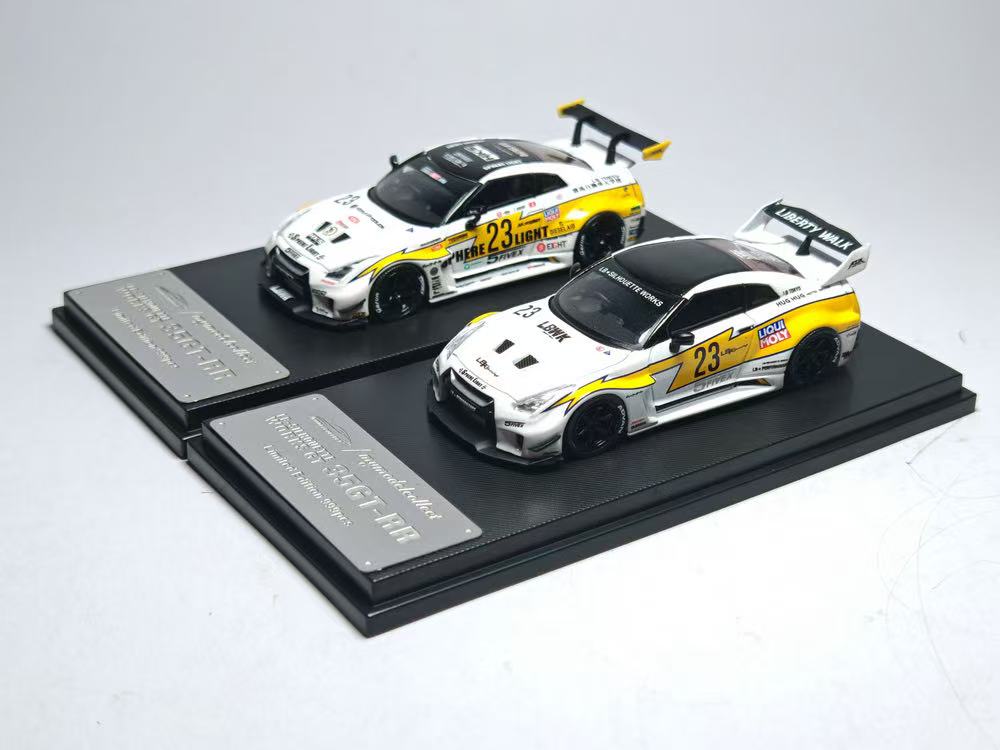 Model Collect 1:64 LBWK Nissan GTR GT R35 White Flash Livery (2