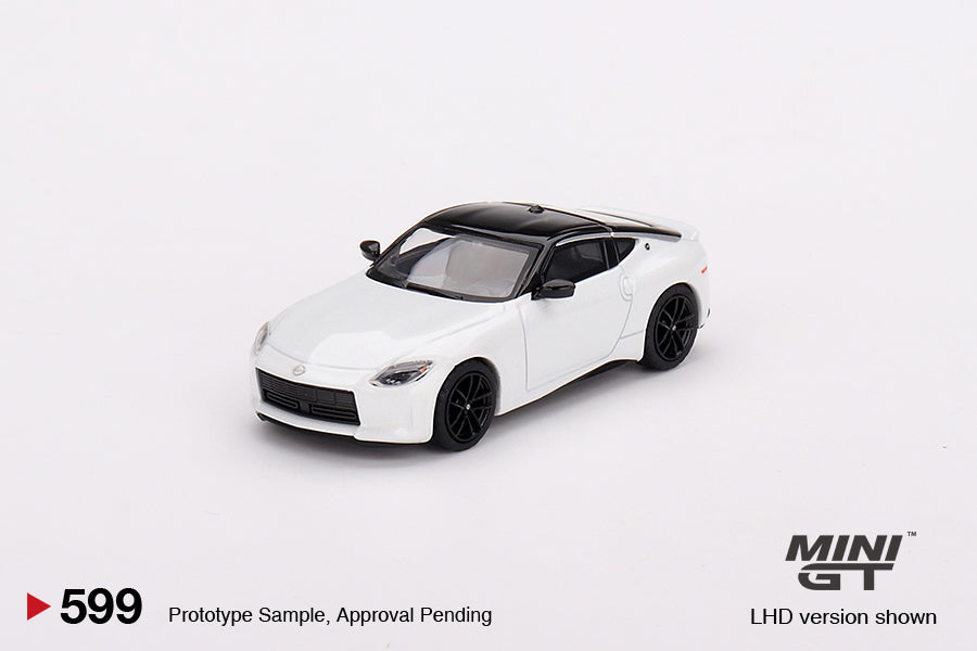 Mini GT 1:64 Nissan Z Performance 2023 Everest White LHD MGT00599