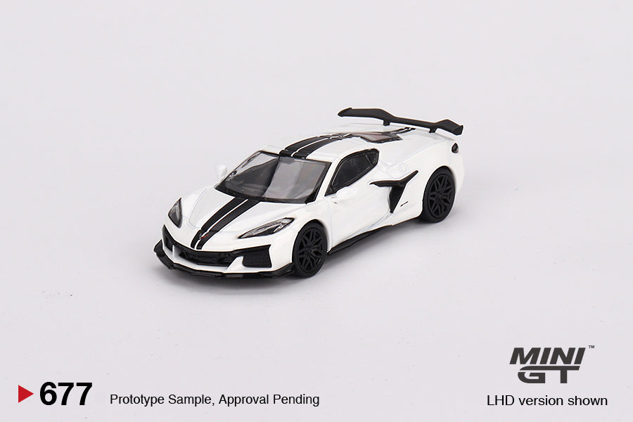 MINI GT シボレー・コルベット Z06 2023 チェイスカー Mini GT 1:64 Chevrolet Corvette Z06 2023 Elkhart Lake Blue