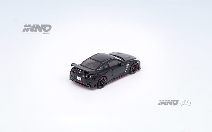 Inno64 1:64 NISSAN GT-R (R35) NISMO Black IN64-R35N-BLA