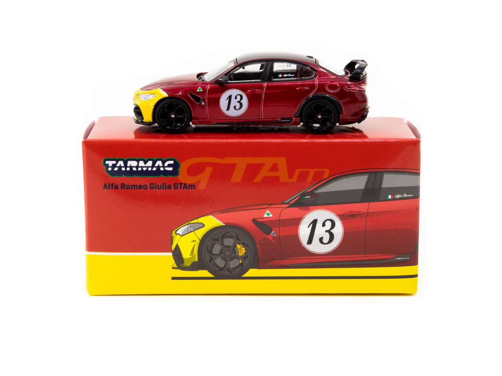 Tarmac Works 1:64 Alfa Romeo Giulia GTAm Red / Yellow T64G-TL031