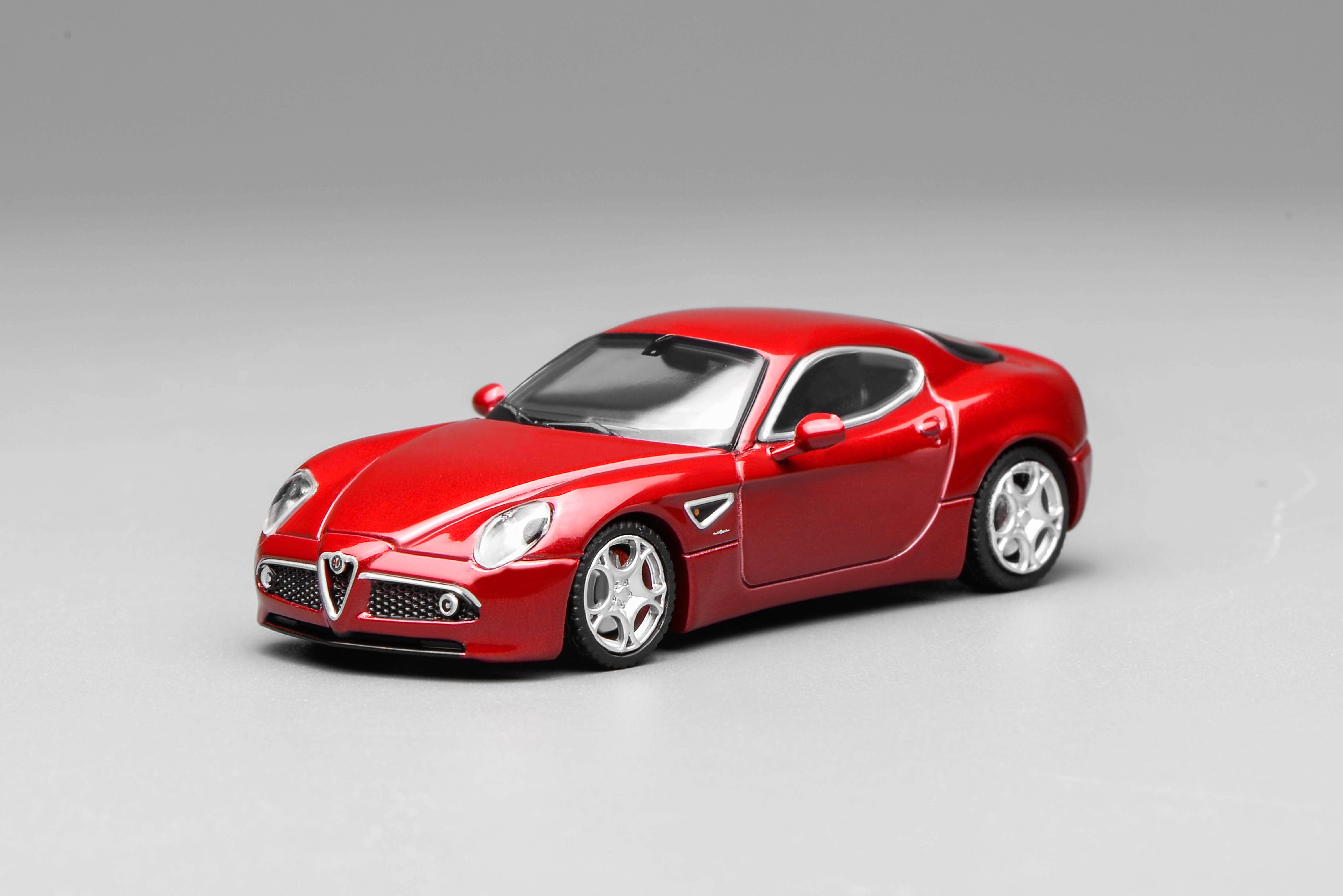 Preorder] MOTORHELIX 1:64 Alfa Romeo 8C Competizione 2008