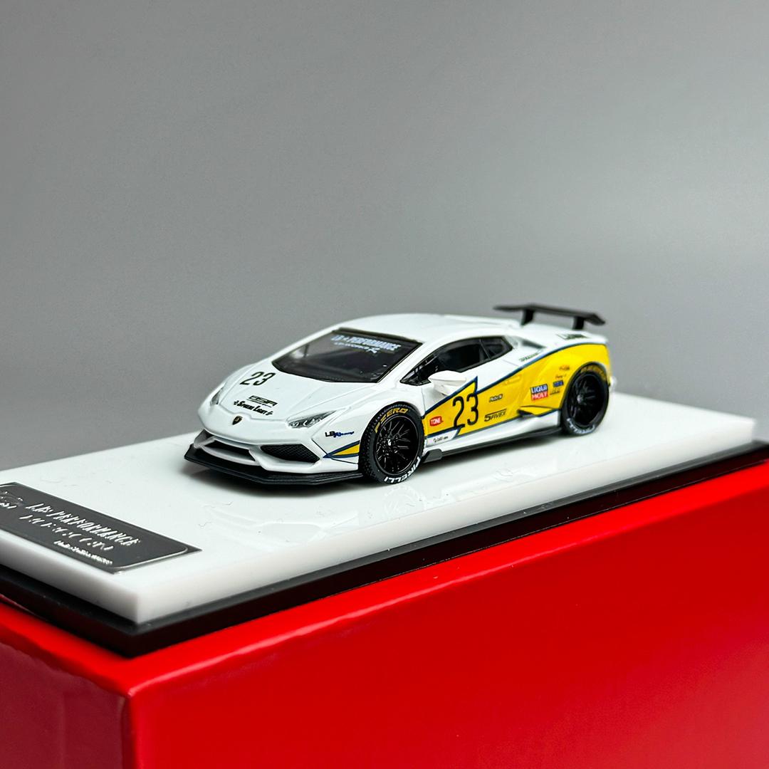 King Model 1:64 Lamborghini Huracan LP610 LB1.0 wide body - Flash