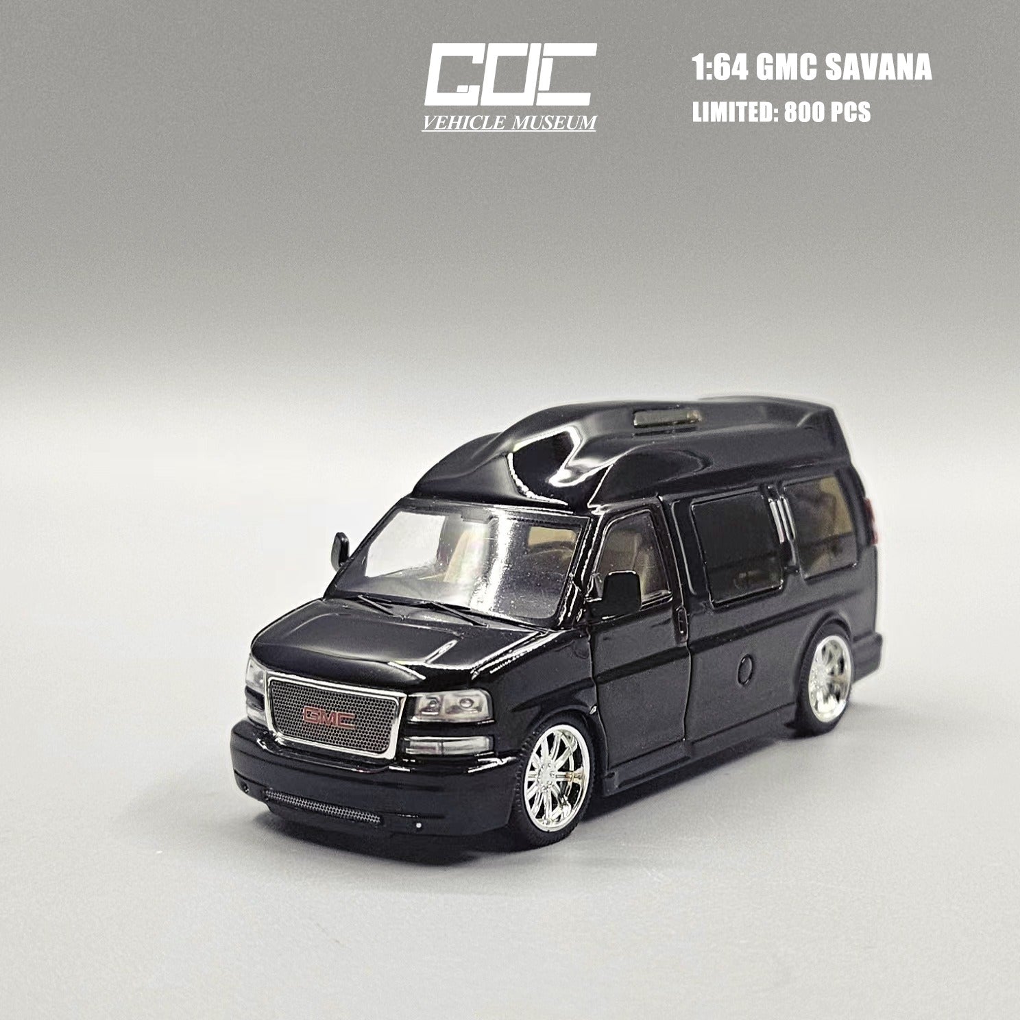 GOC 1/64 GMC SAVANA サバナ サバンナ 黒 ブラック アメ車 WhatsAppImage2024-05-24at15.19