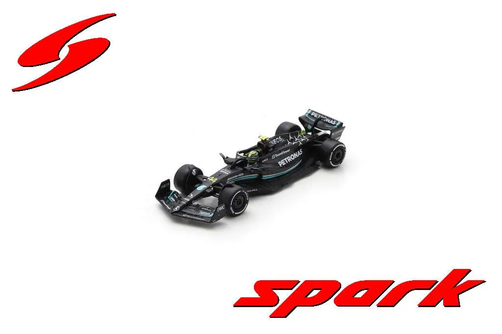Preorder] Spark 1:64 Mercedes-AMG Petronas F1 W14 E