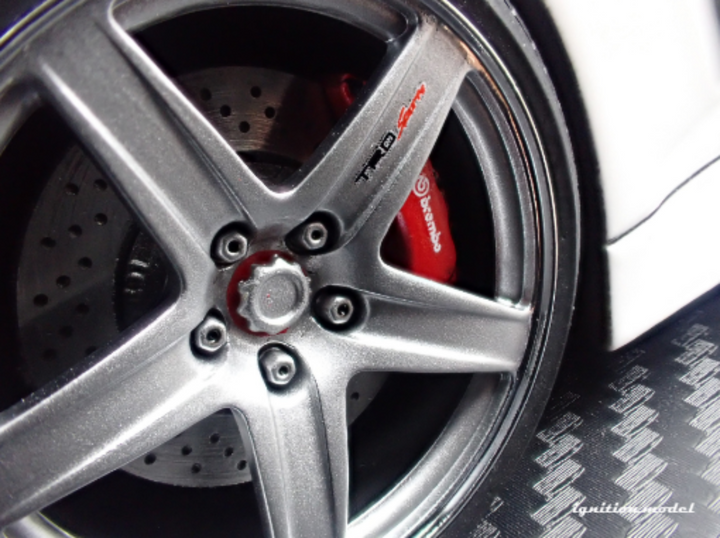 Ignition Model 1:18 Toyota Supra (A80) TRD 3000GT White IG3598