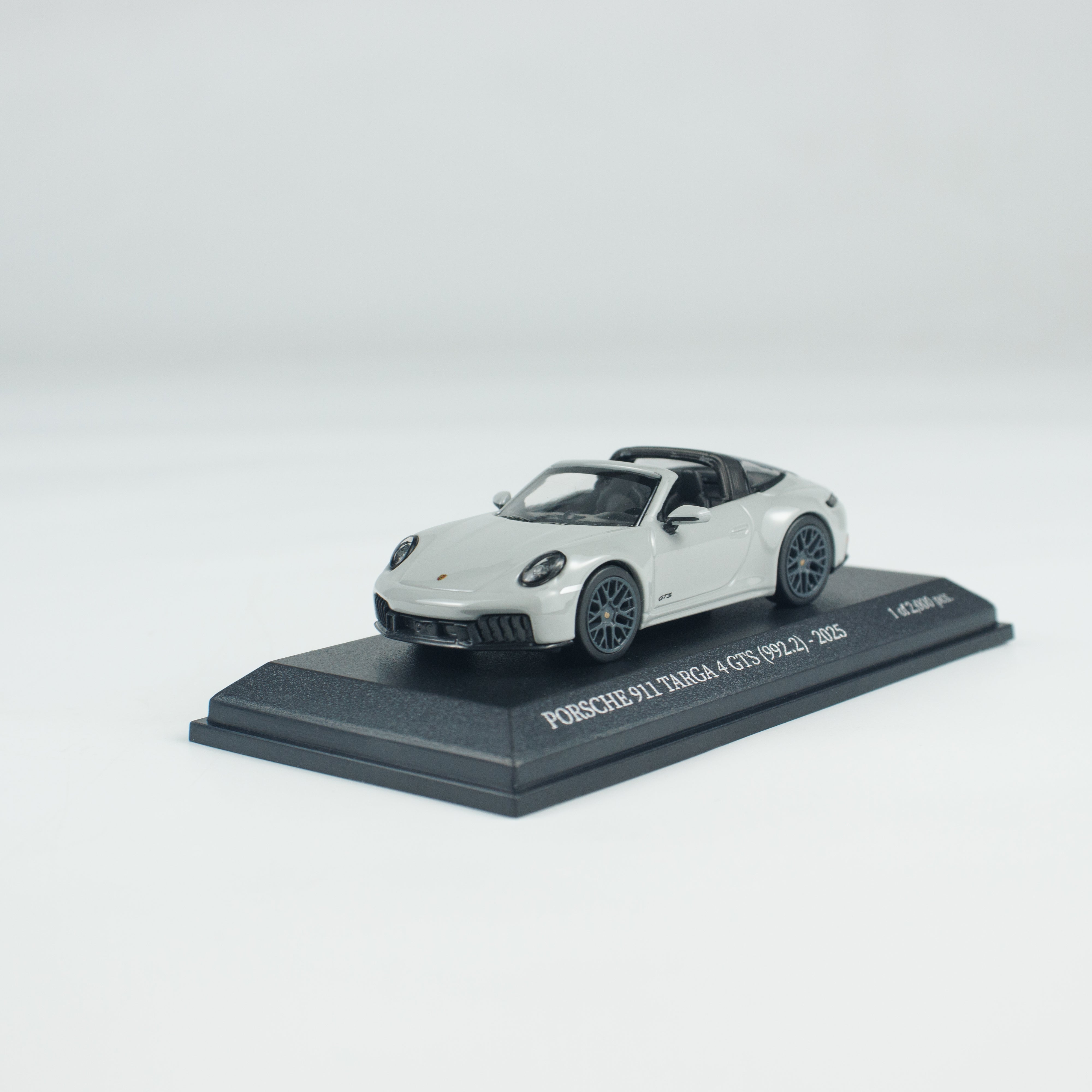 Preorder] MINICHAMPS 1:64 PORSCHE 911 (992.2) TARGA 4 GTS -2025