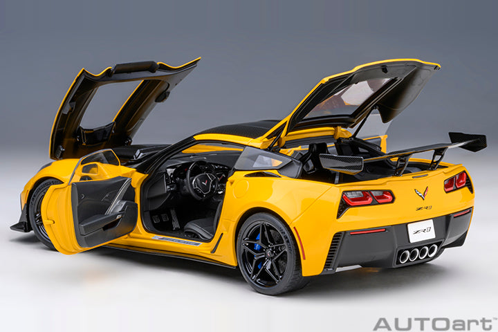 AUTOart 1:18 Chevrolet Corvette ZR1 (Racing Yellow Tintcoat)