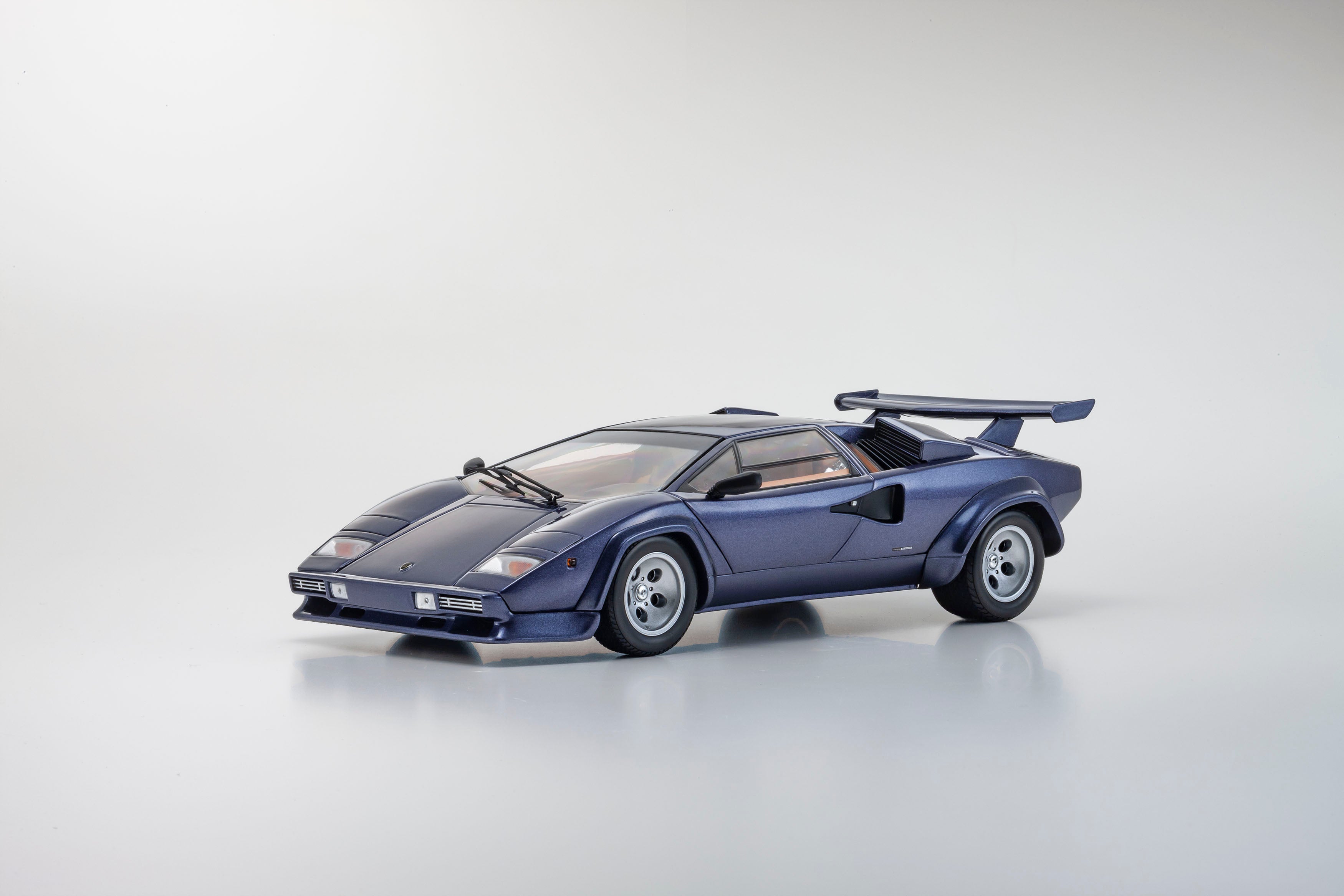 Preorder] Kyosho 1:18 Lamborghini Countach LP 5000 Quattrovalvole