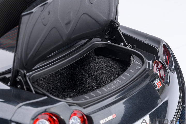 AUTOart 1:18 Nissan GTR R35 Nismo 2022 Special Edition in Metero Flake Black Pearl