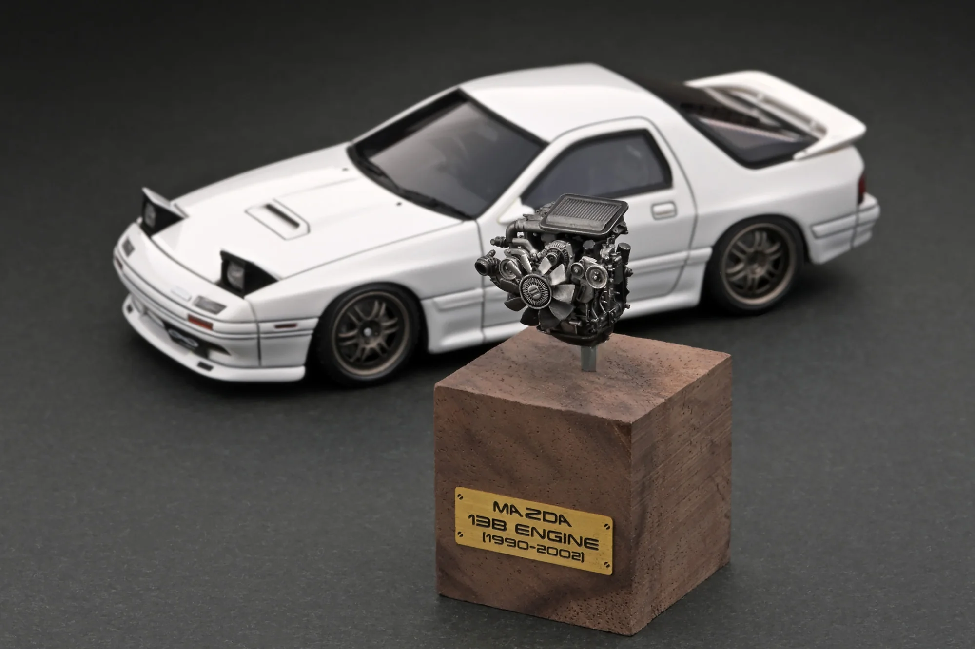 Ignition Model Savanna ミニカー 1/43 Ignition Model 1:43 Mazda Savanna RX-7 Infini (FC3S) White With