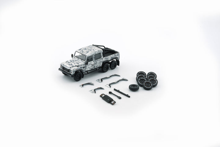 BM Creation 1:64 Land Rover 2016 Defender 110 Pick Up White