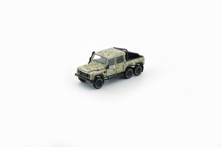 BM Creation 1:64 Land Rover 2016 Defender 110 Pick Up Green