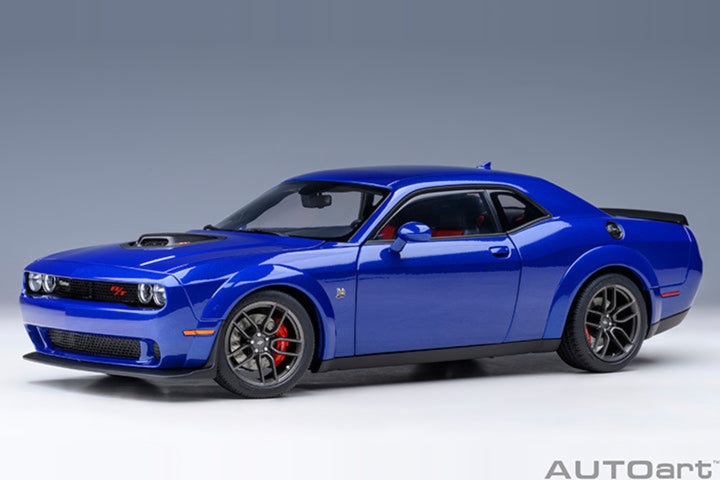 AUTOart 1:18 Dodge Challenger RT Scat Pack 2022 - Indigo Blue 71772