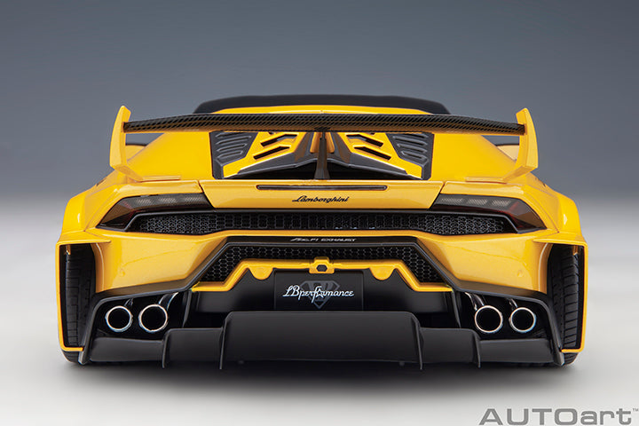 AUTOart 1:18 Liberty Walk LB Silhouette Works Huracan GT Metallic Yellow