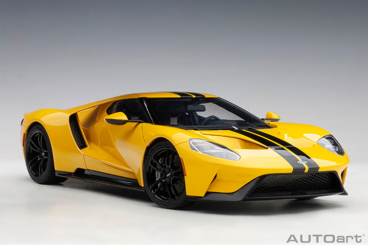 AUTOart 1:18 Ford GT 2017 Triple Yellow/Black Stripes