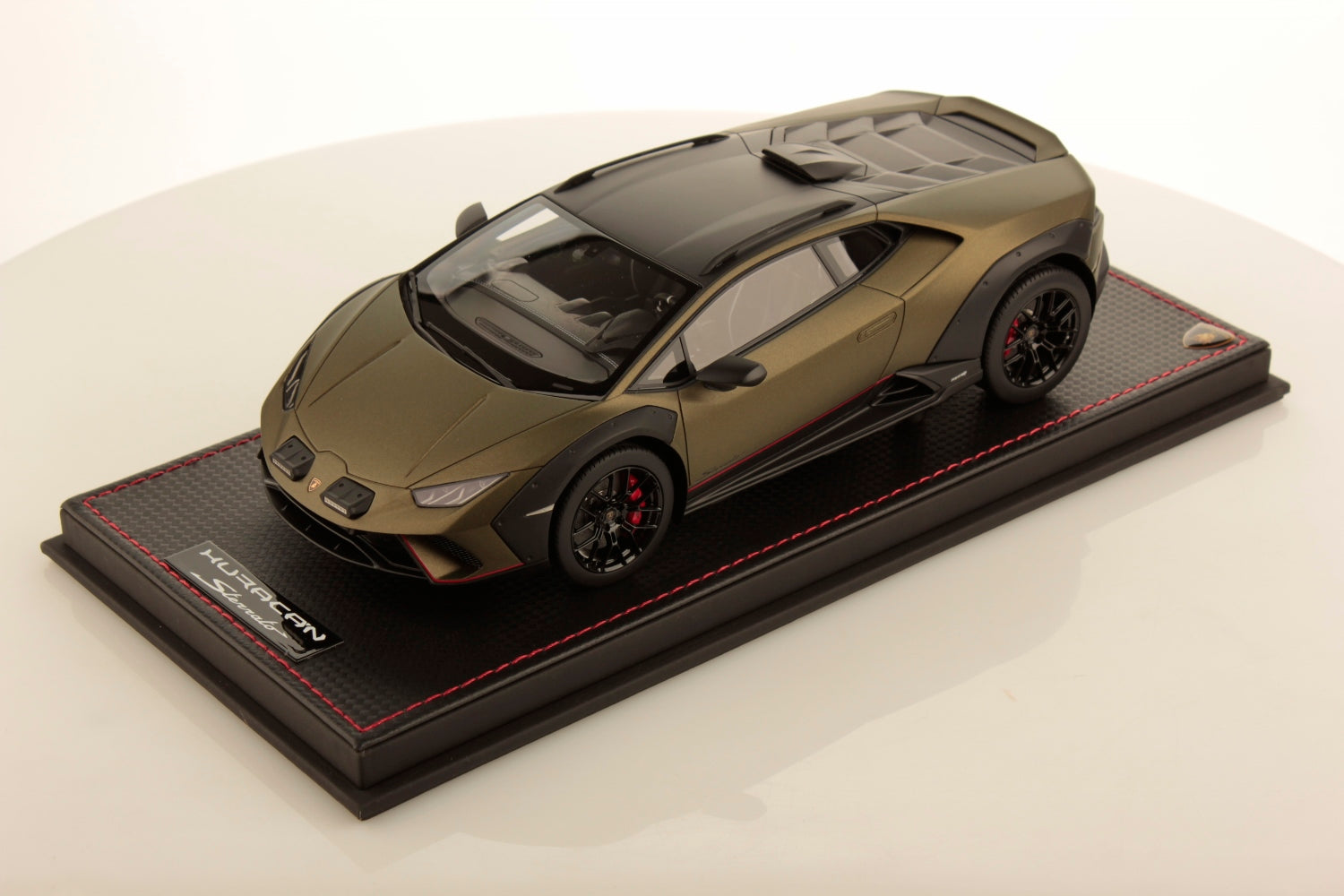 MR Collection 1:18 Lamborghini Huracan Sterrato (Verde Gea