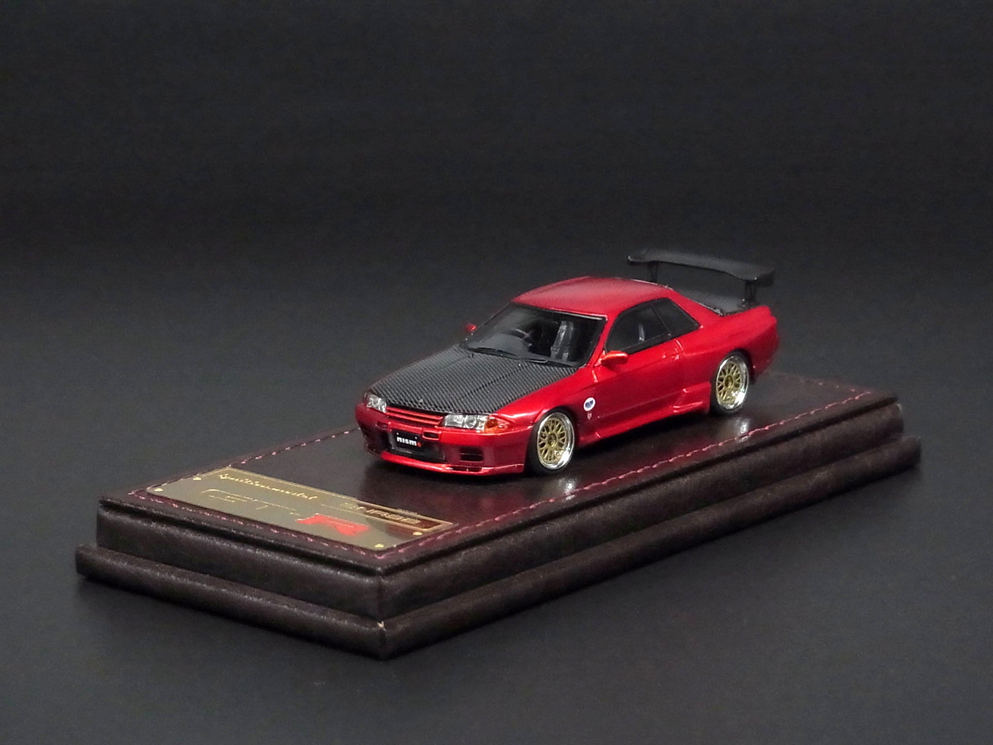 Ignition Model 1:64 Nissan Skyline GT-R Nismo (R32) Red Metallic