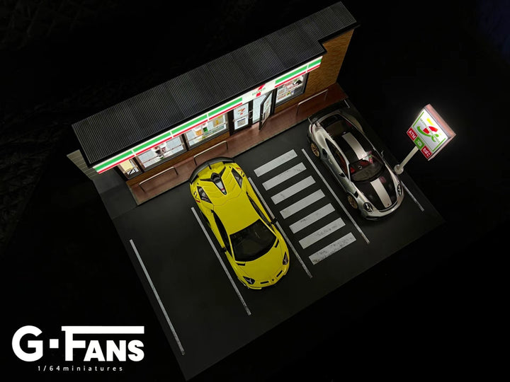 G.Fans 1:18 Diorama 7-11 Building Model 4 Parking Spaces 711801B