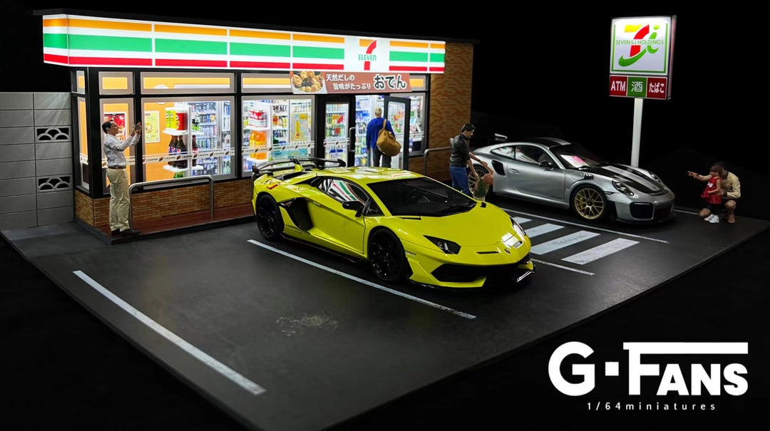 G.Fans 1:18 Diorama 7-11 Building Model 4 Parking Spaces 711801B