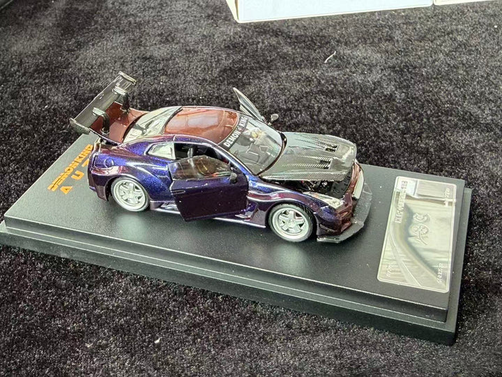[Preorder] AOC 1:64 Nissan GTR 35 RR (2 Colours)