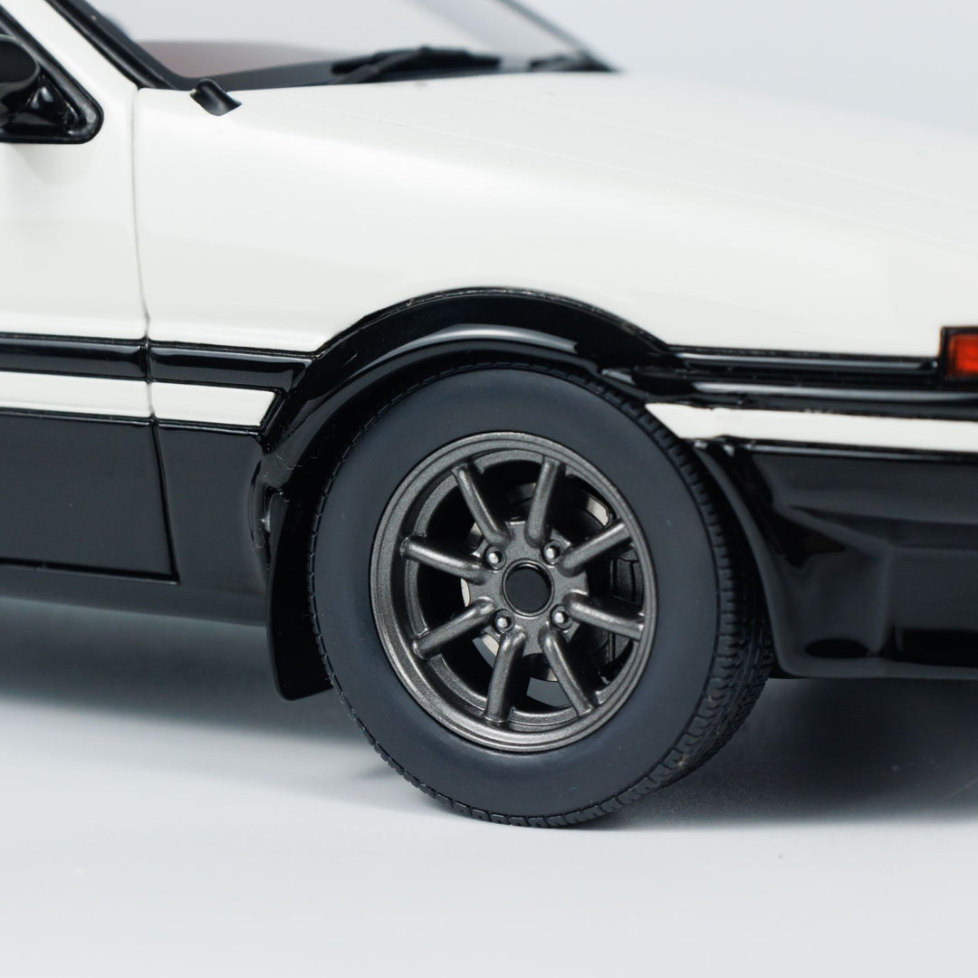 OttO 1:18 TOYOTA SPRINTER TRUENO AE86 WHITE OT444B