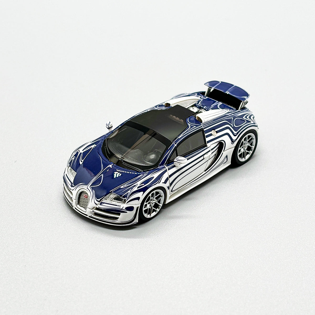 LJM 1/64 ブガッティ・ヴェイロン LJM Model 1:64 Bugatti Veyron Dark Blue and White Ceramic
