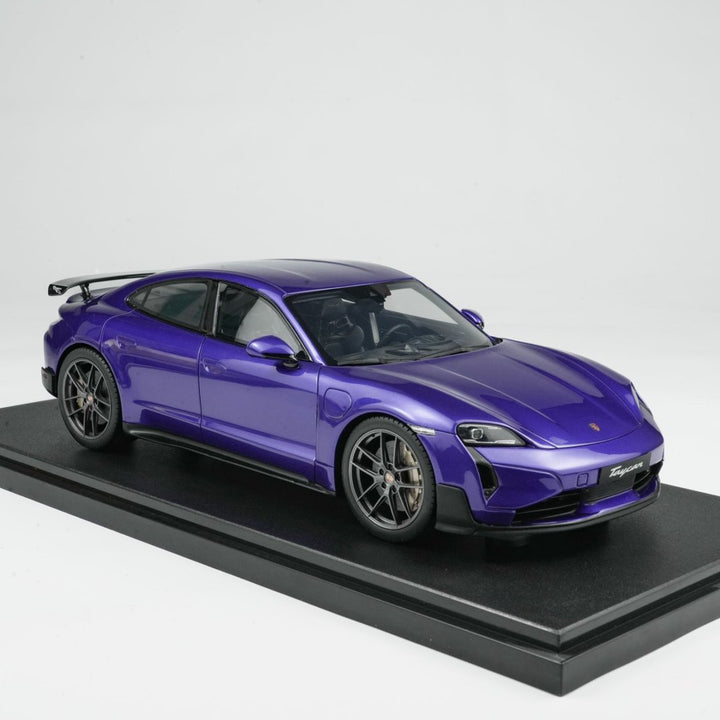 GT Spirit 1:18 PORSCHE TAYCAN TURBO GT PURPLE SKY METALLIC 2023 GT520