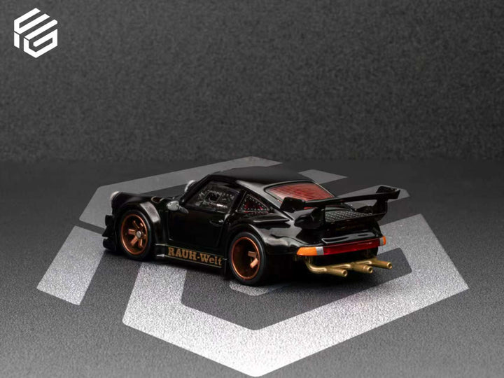 [Preorder] FG 1:64 RWB 930 Black