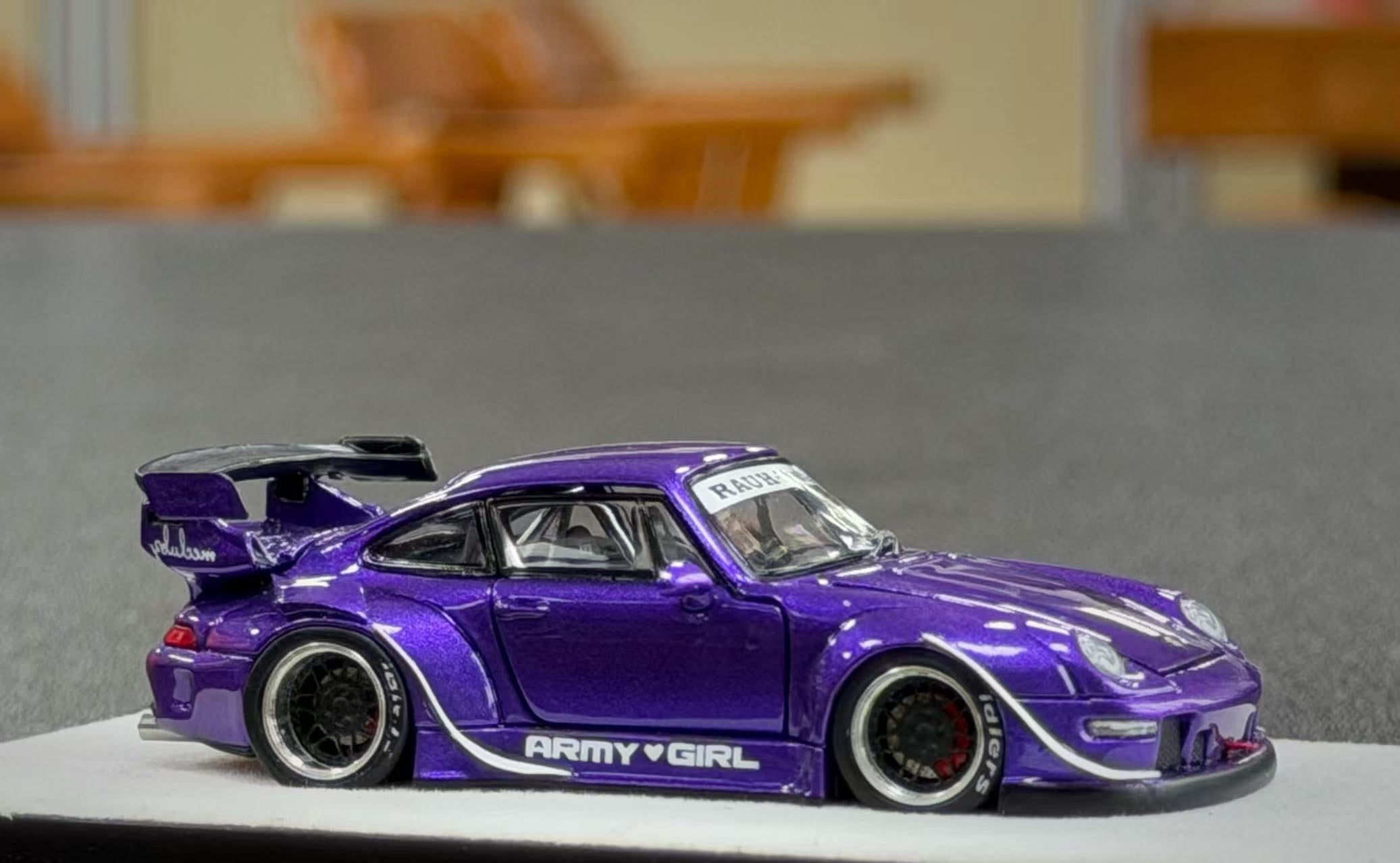 Preorder] PGM 1:64 Porsche RWB 993 Metallic Purple (2 Versions