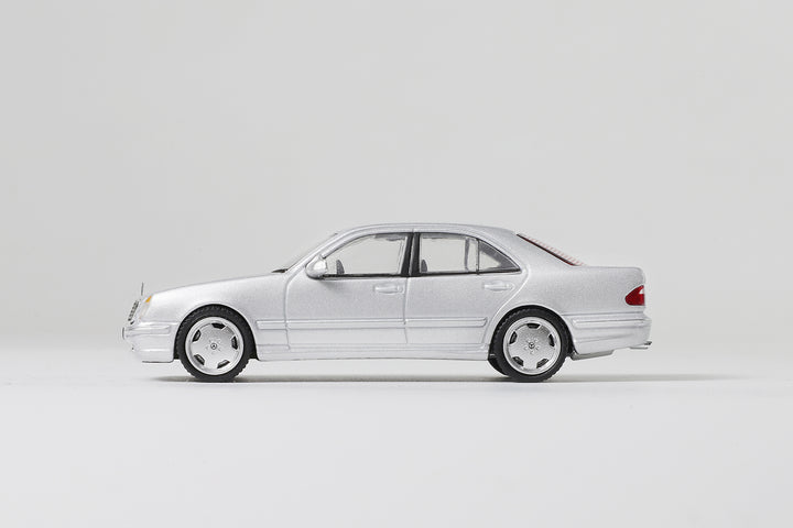 [Preorder] Shadow 1:64 Mercedes-Benz E55 AMG W210 (5 Colours)