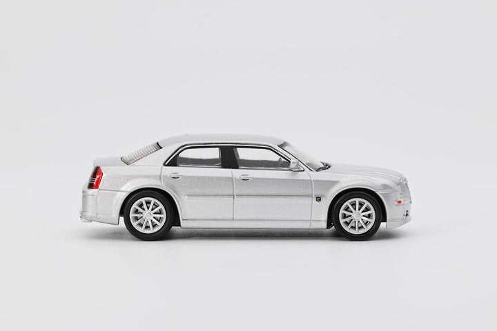 [Preorder] Shadow Pro 1:64  Chrysler 300C SRT8 SILVER LL-056-280