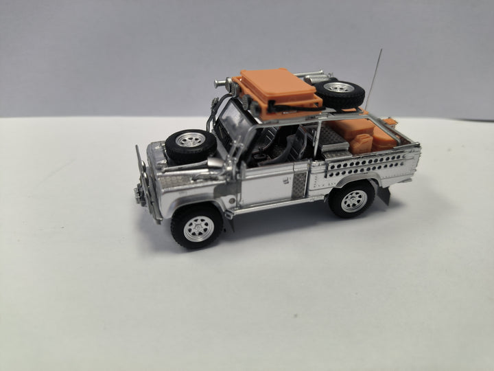 [Preorder] DCM 1:64 Land Rover Defender Tomb Raider Livery