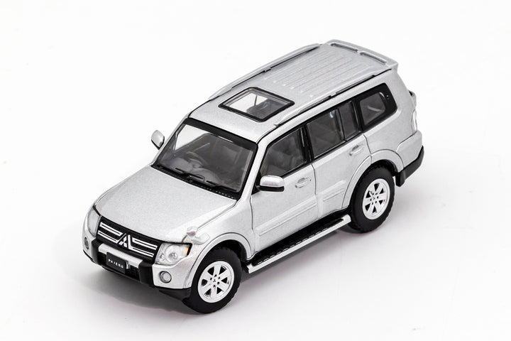 [Preorder] Shadow Pro 1:64 Mitsubishi Pajero V97 (6 Colours)