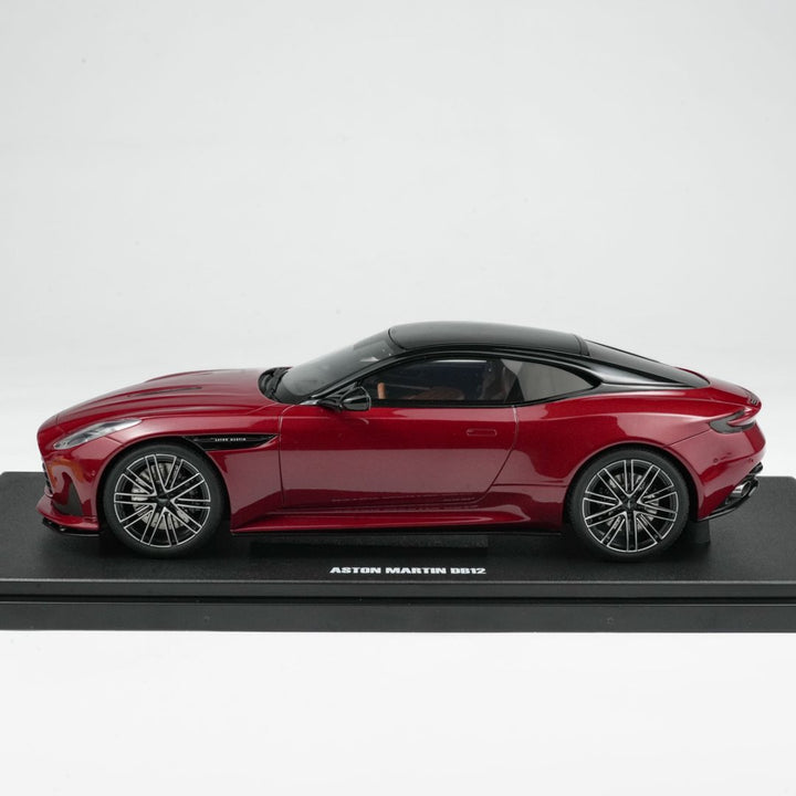 GT Spirit 1:18 ASTON MARTIN DB12 HYPER RED 2023 GT936