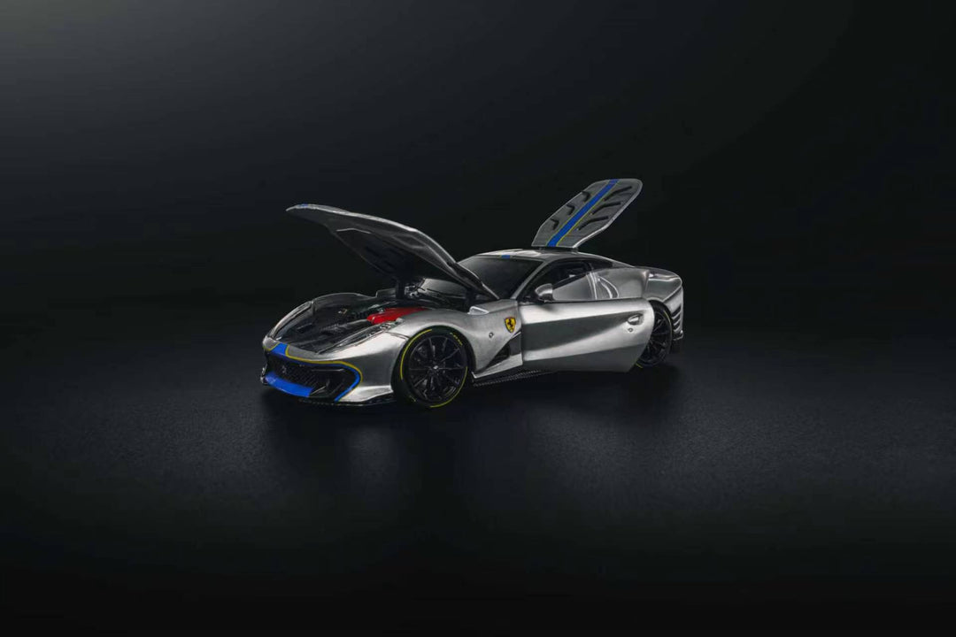 [Preorder] GlamCraft 1:64 Ferrari 812C GT Silver Blue Stripes
